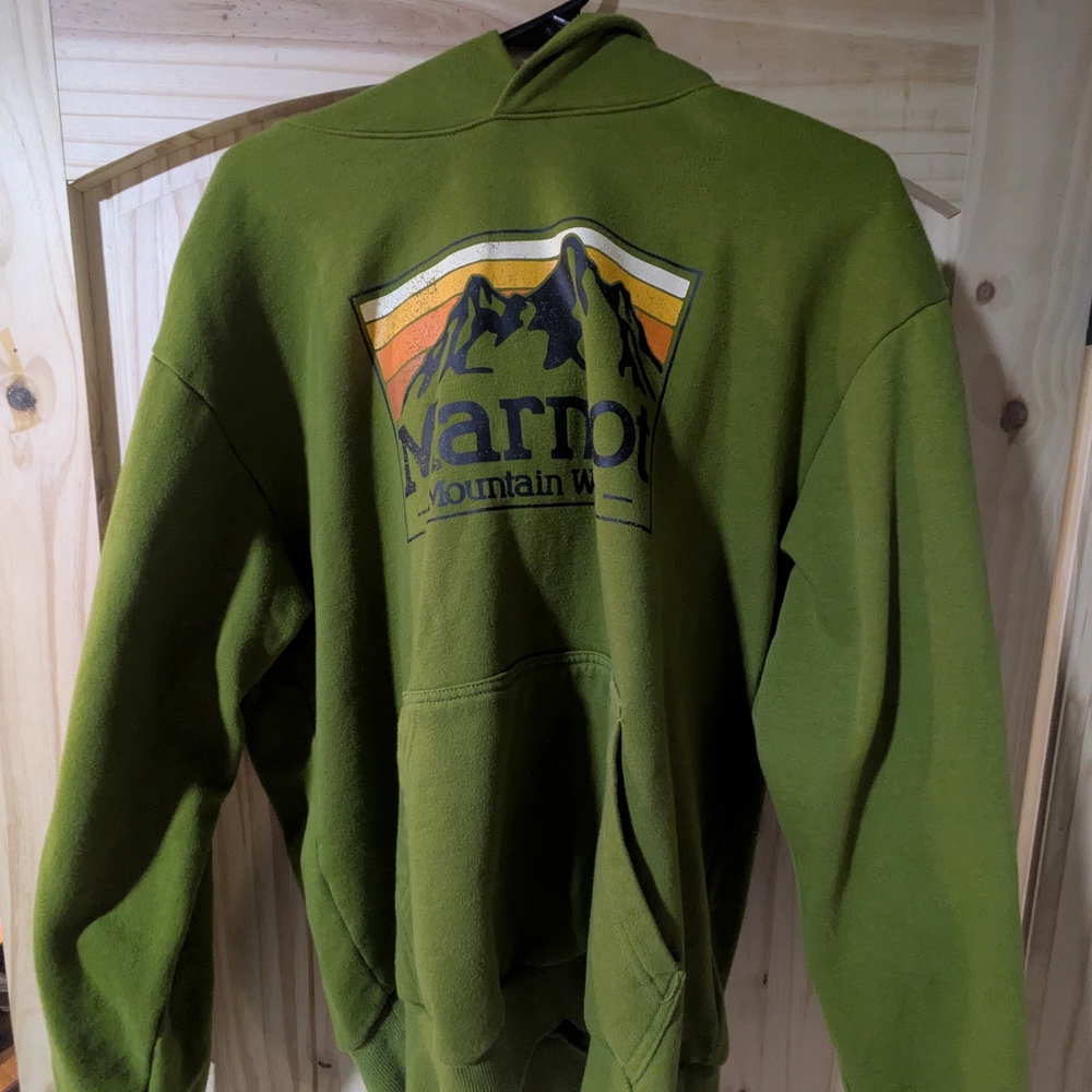Marmot Olive Green Sweatshirt with Mountain Graphic
